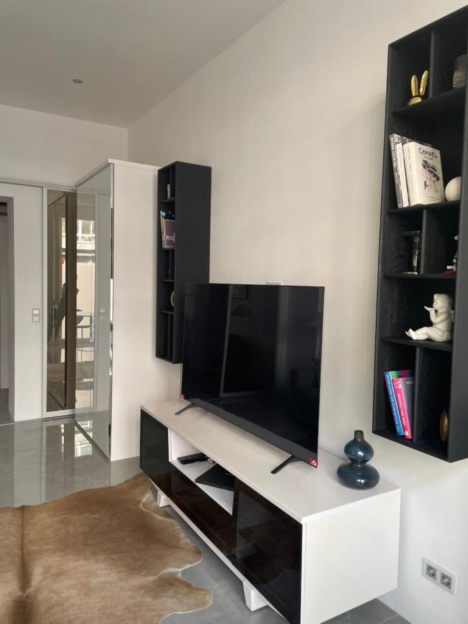 Luxury 60m2 In Wilhelmstadt Apartament